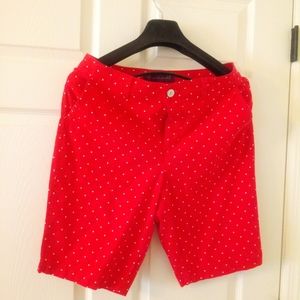 Gloria Vanderbilt  red shorts